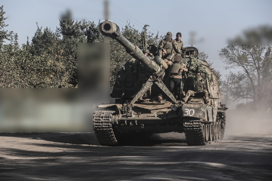 Военная техника в окрестностях Урожайного