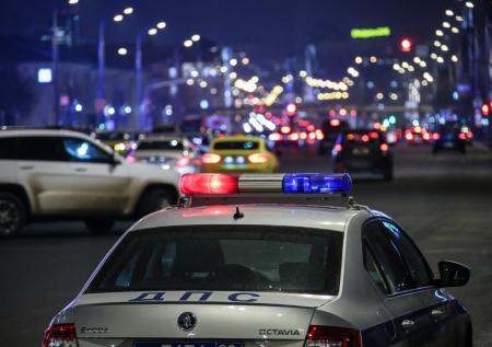 В Екатеринбурге полицейские полночи ловили лихача на угнанном ВАЗе
