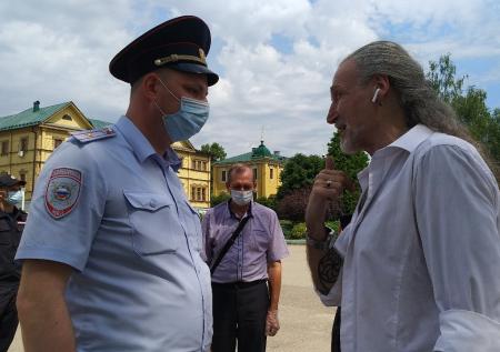Никиту Джигурду задержали у монастыря в Дивеево
