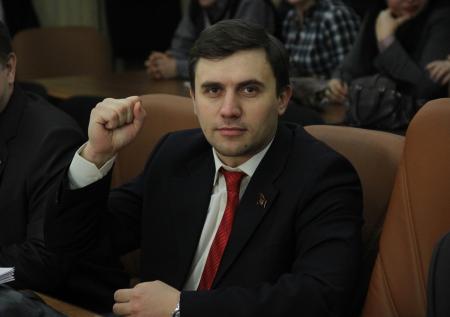 Коммуниста Бондаренко обвинили в коррупции из-за донатов на YouTube