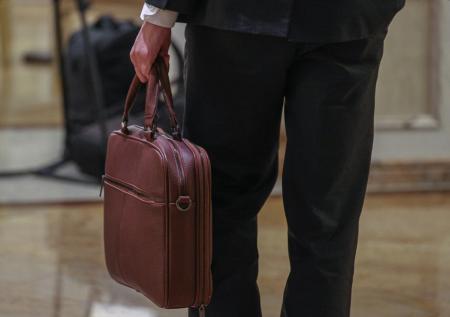 HR-эксперт объяснил непривлекательность госслужбы для молодежи