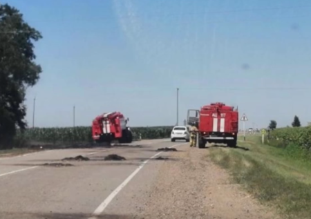 На Кубани тракторист тушил прицеп и сжёг целое поле