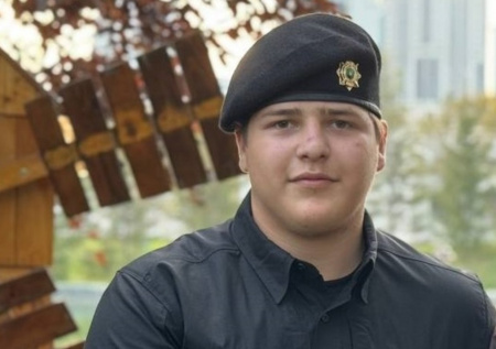 Адама Кадырова наградили медалью памяти его деда