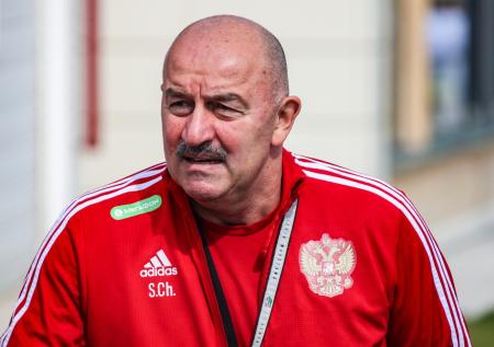 Черчесов: участие Фернандеса и Баринова в игре с Кипром под вопросом