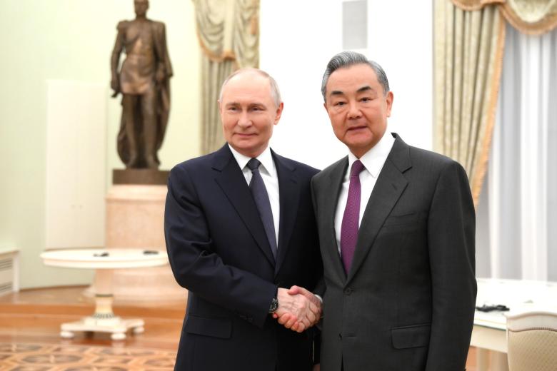 Владимир Путин, Ван И