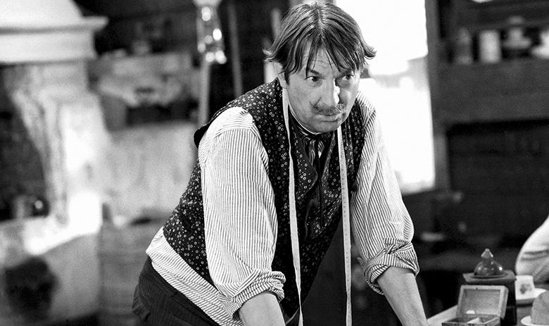 Георгий Вицин в фильме «За спичками»