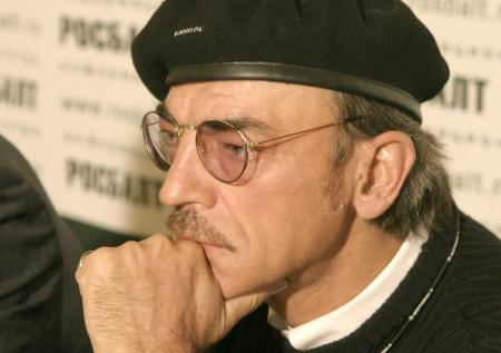 Друг Боярского заявил, что актёр не отвечает на звонки