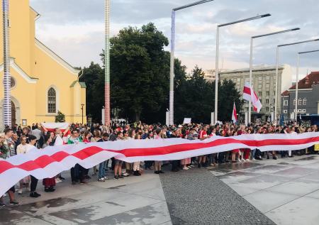 Около тысячи человек вышли на митинг в поддержку белорусов в Таллине