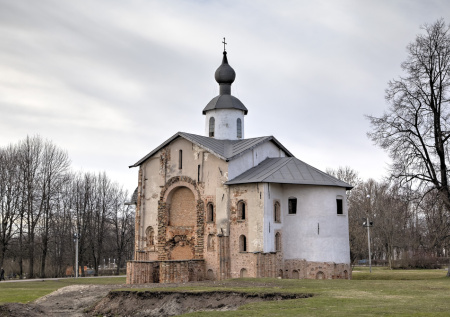 История, легенды и тайны храма Параскевы Пятницы в Великом Новгороде