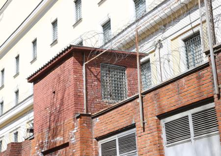 Педофила-псевдоврача арестовали за нападение на школьницу в Новосибирске