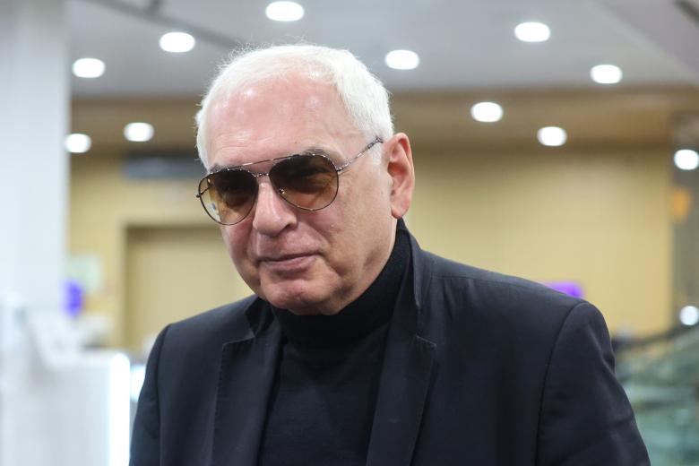 Карен Шахназаров