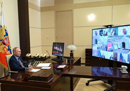 Путин запустил железнодорожное движение по второму Байкальскому тоннелю
