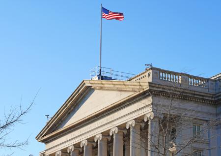 Сенатор США испугался и призвал ввести режим чрезвычайного положения
