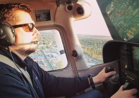 Телеведущий Колтовой незадолго до смерти отрабатывал аварийную посадку