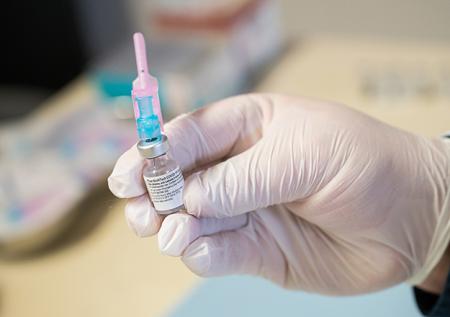Pfizer и BioNTech сменили сроки вакцинации добровольцев с плацебо