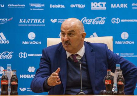 Черчесов дал оценку игрокам сборной России в последних матчах 