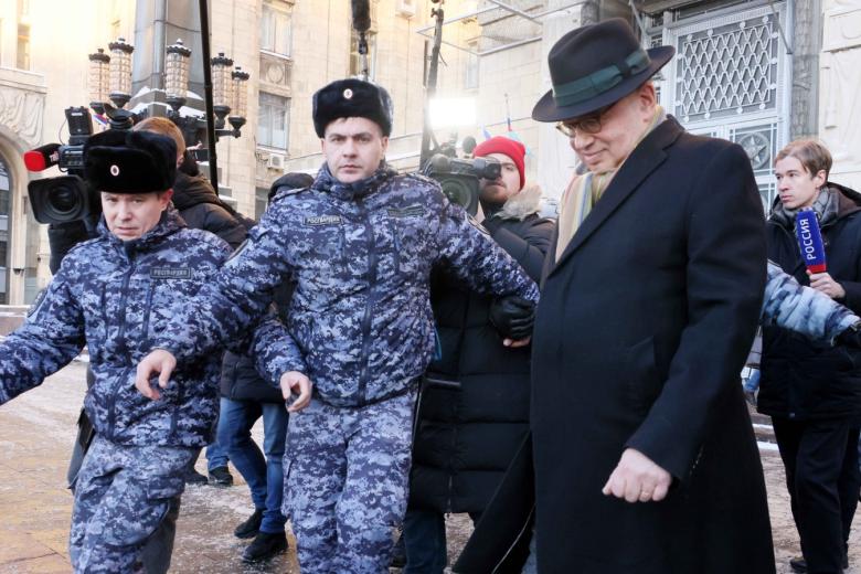 Вызов в МИД РФ посла Франции в Москве Пьера Леви