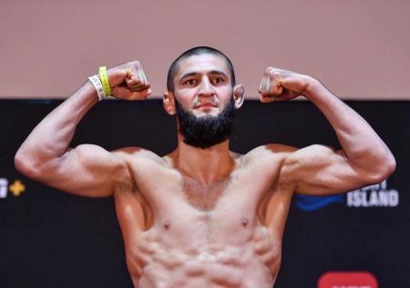 Чимаева уличили в жульничестве на взвешивании перед UFC 267