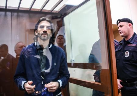 Экс-министру Абызову продлили арест до 25 марта 2021 года