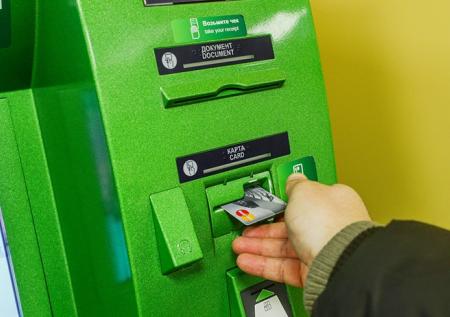 ЦБ: две трети платежей в 2019 году будут безналичными