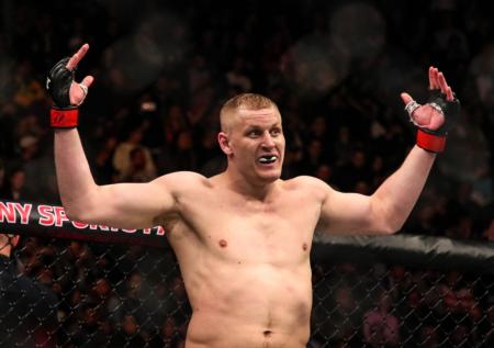 Уничтожил американца и потребовал пояс: Павлович идет к титулу UFC