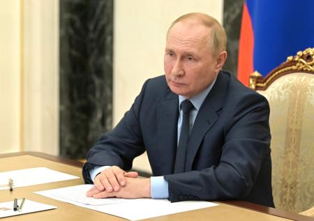 «Каравай, президента поздравляй!»: в детском саду ХМАО поздравили Путина