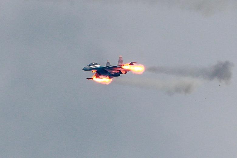 Истребитель Су-35