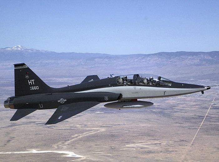 Самолёт Нортроп T-38 «Тэлон» 