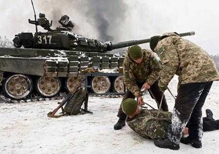 Украинский министр собрался в Москву «на танке с союзниками»