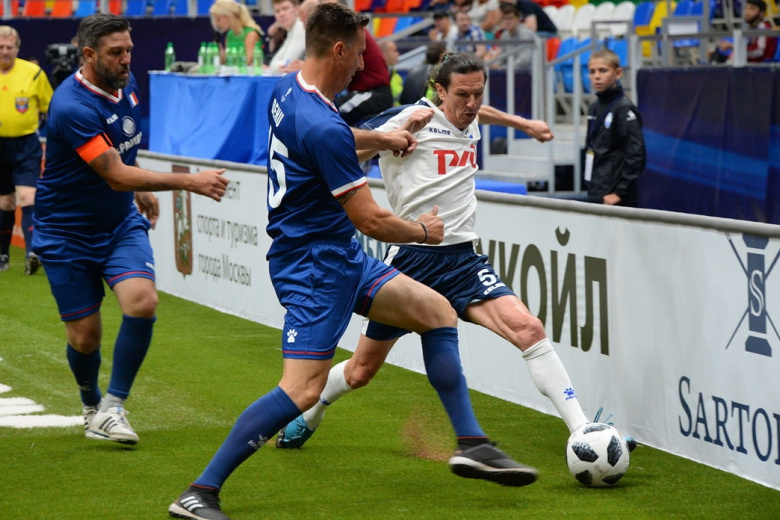 В Москве в Дворце спорта «Мегаспорт» стартовал «Кубок Легенд» по футболу