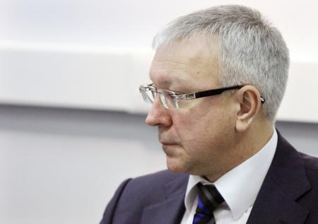 Белоус: если Луческу в 74 года приглашают в Киев, почему не позвать Сёмина