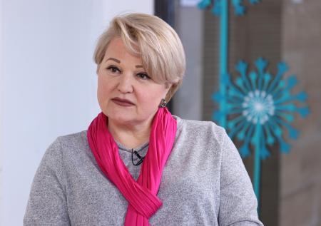 С Лерой проблем нет, а Сергей озорует: Суханкина о приёмных детях