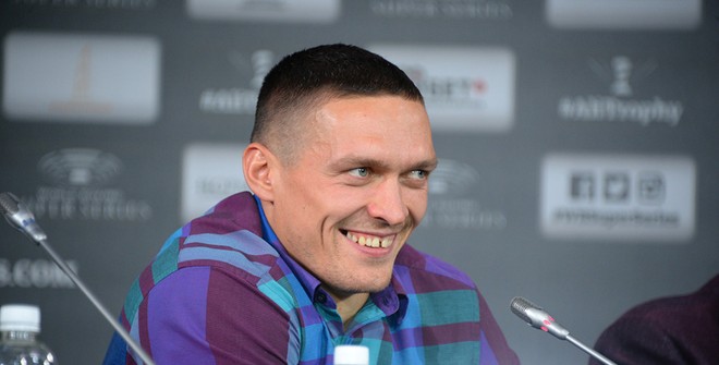 Александр Усик