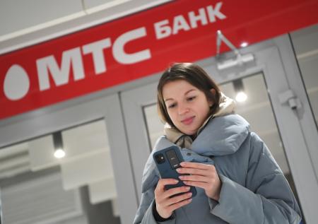 Приложение еще одного российского банка удалили из AppStore и Google Play