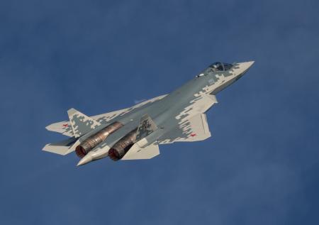 Поставки истребителей Су-57 в войска РФ начнутся в 2020 году