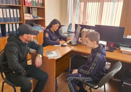 Школьник чуть не сбежал из страны из-за невыученных уроков