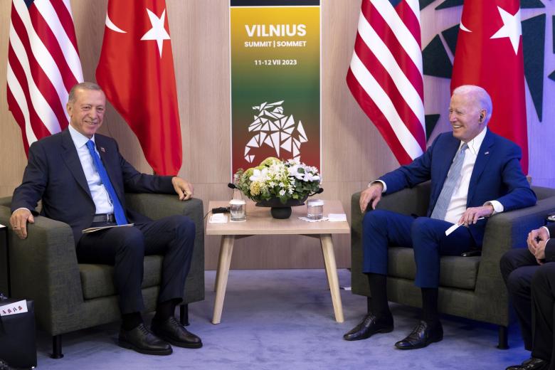 Президент США Джо Байден во время двусторонней встречи с президентом Турции Реджепом Тайипом Эрдоганом