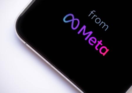Meta ограничила доступ к публикациям и хештегам об абортах