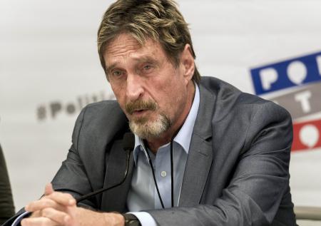 Эксперт усомнился в самоубийстве основателя McAfee