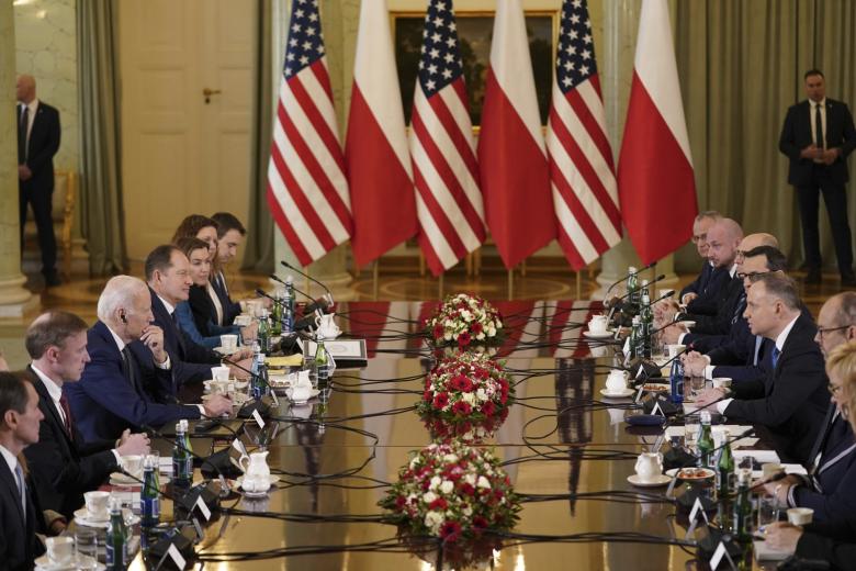 Президент США Джо Байден во время встречи с президентом Польши Анджеем Дудой в Варшаве