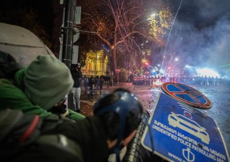 Протесты начались сразу в нескольких городах Грузии