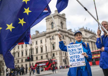 Действительно ли Мэй провалила Brexit