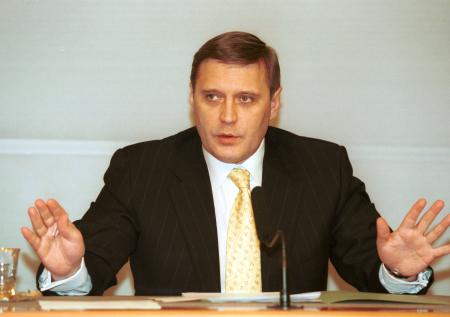 ЦИК: Касьянова не пустили на выборы президента по политическим мотивам