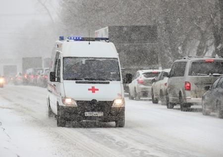 Кровля обрушилась под снегом на заводе в Калуге