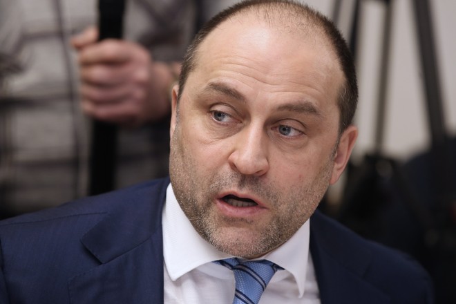 Дмитрий Свищев