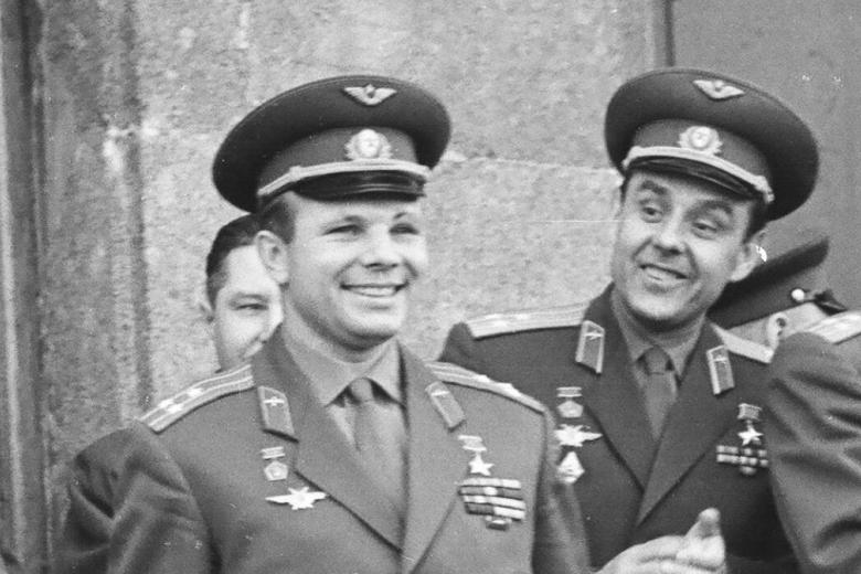 Юрий Гагарин, Владимир Комаров