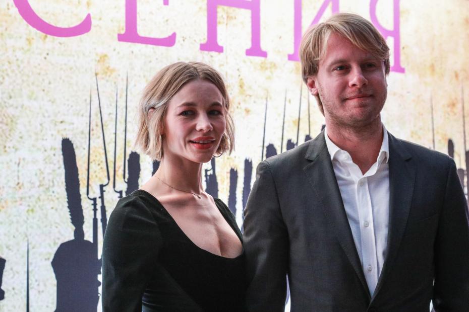 Актриса Светлана Устинова и продюсер Илья Стюарт 
