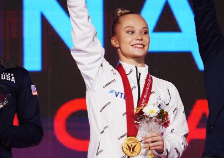 Гимнастка Мельникова уличила СМИ во лжи после скандала на ЧМ