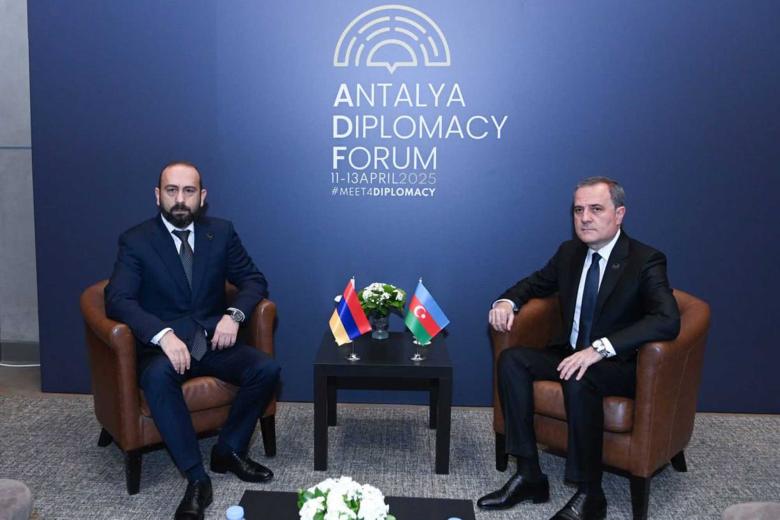 Встреча министров иностранных дел Армении и Азербайджана Арарата Мирзояна и Джейхуна Байрамова