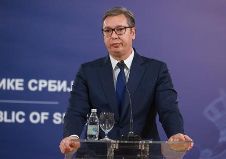Вучич отправил сербский парламент в отставку